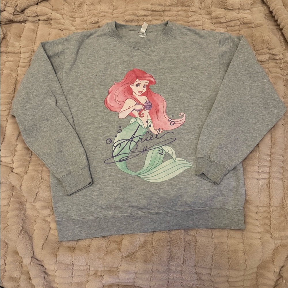 Women’s XL Disney Ariel Crewneck Heather Gray Sweatshirt